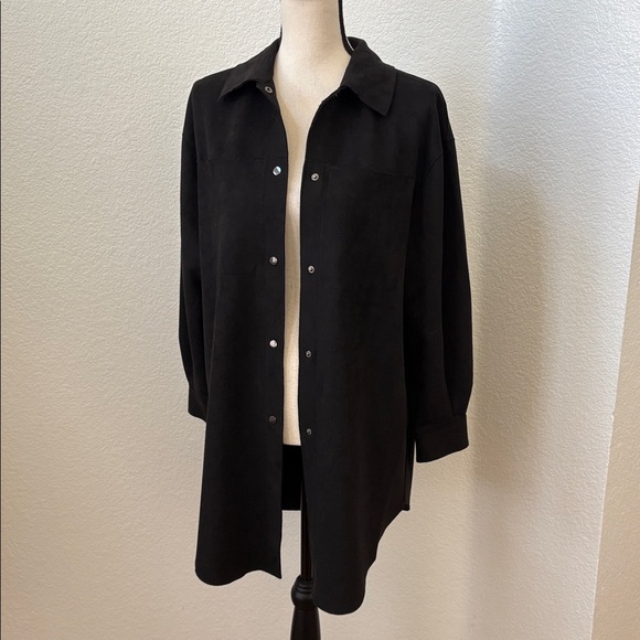 Truth by Republic Oversized Black Faux Suede Snap Shirt Shacket Size Small - Picture 3 of 9
